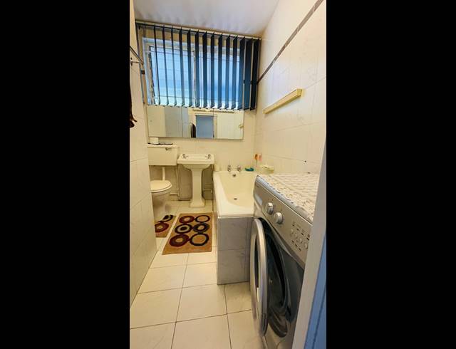 2 BEDROOM APARTMENT FOR SALE IN WESTRIDGE